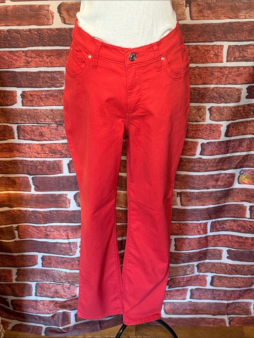 👖 Lee Platinum Label Classic Fit Straight Leg Jeans — Red — Sz OS